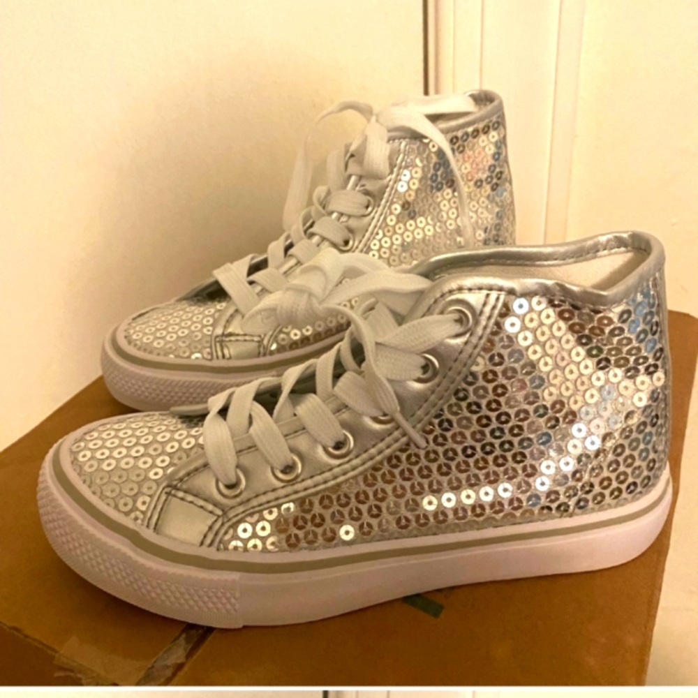 Sequin shoes women's size 8 silver
